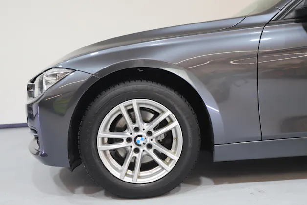 BMW 320d xDrive Touring