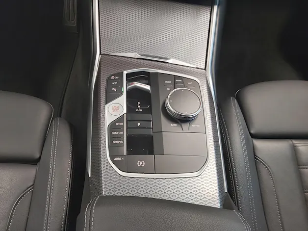 BMW 320d xDrive M Sport Limousine