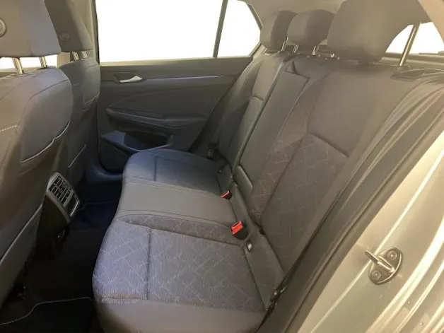 VW Golf 2.0 TDI Life DSG