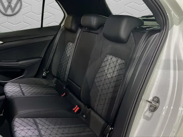 VW Golf 1.5 e TSI mHEV R-Line DSG