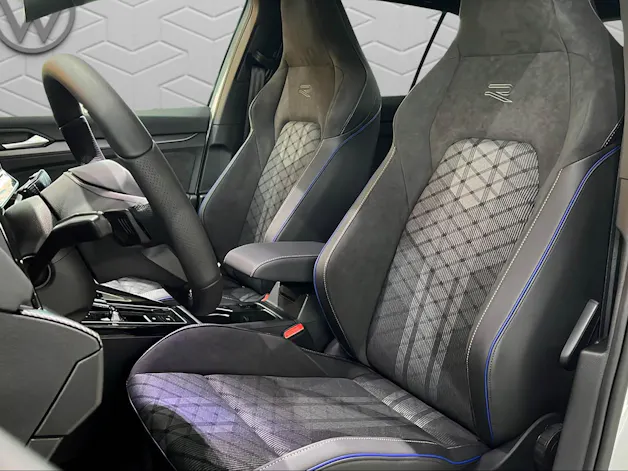 VW Golf 1.5 e TSI mHEV R-Line DSG