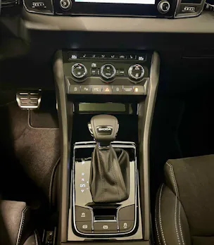 Škoda Karoq 1.5 TSI Dynamic DSG