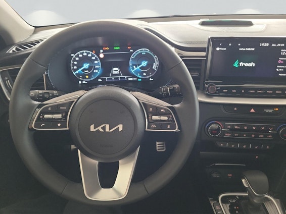 Vehicle image 6 Vehicle image 6