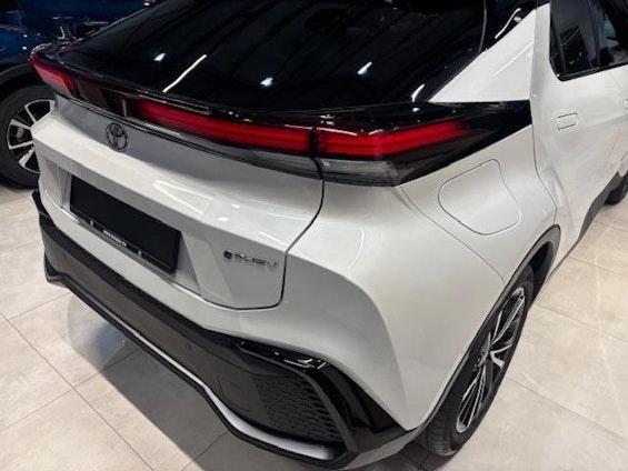 Vehicle image 3 Vehicle image 3