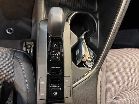 Vehicle image 12 Vehicle image 12