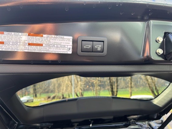 Vehicle image 12 Vehicle image 12