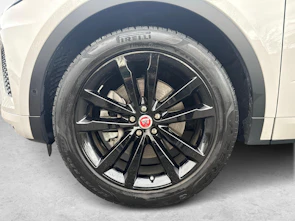 Fahrzeugbild JAGUAR E-Pace 2.0 T 250 R-Dynamic SE AWD