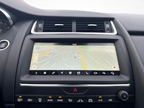 Fahrzeugbild JAGUAR E-Pace 2.0 T 250 R-Dynamic SE AWD