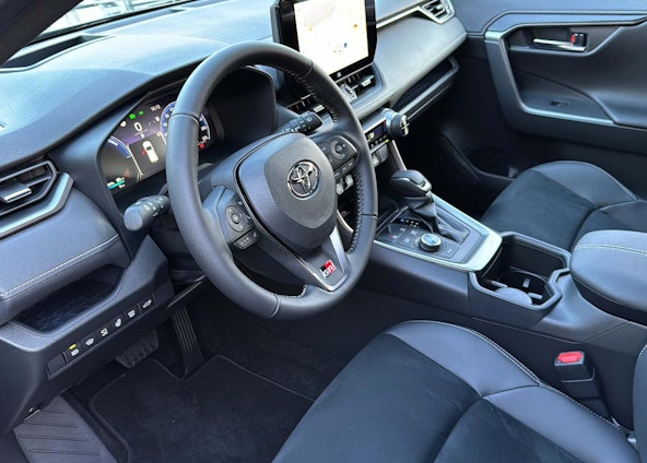 Vehicle image 6 Vehicle image 6