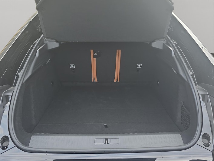 Vehicle image DS AUTOMOBILES DS N°8