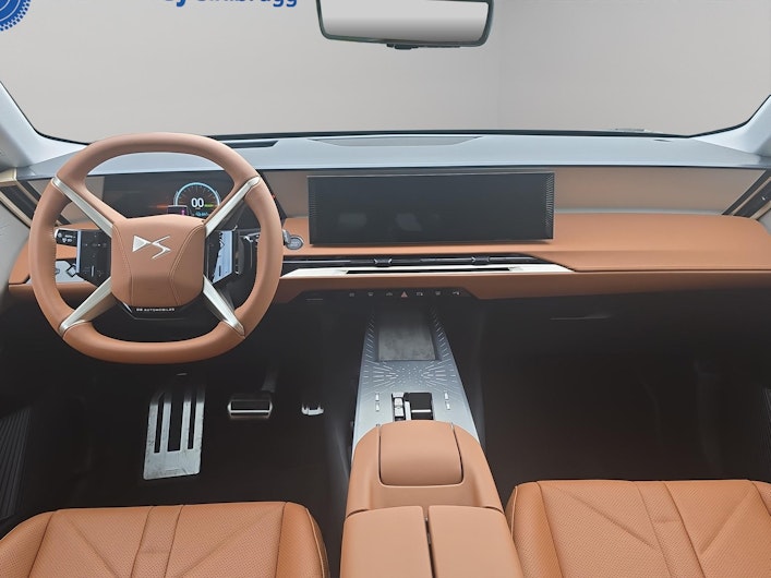 Vehicle image DS AUTOMOBILES DS N°8