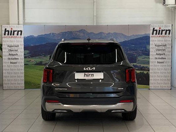 Vehicle image 3 Vehicle image 3