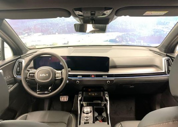 Vehicle image 8 Vehicle image 8