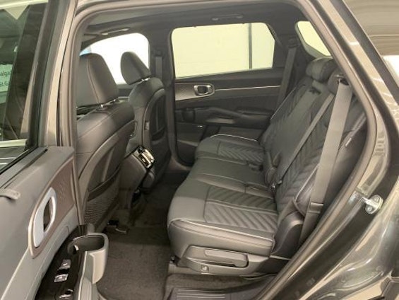 Vehicle image 7 Vehicle image 7