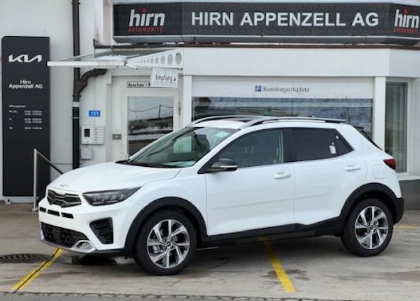 First vehicle image First vehicle image