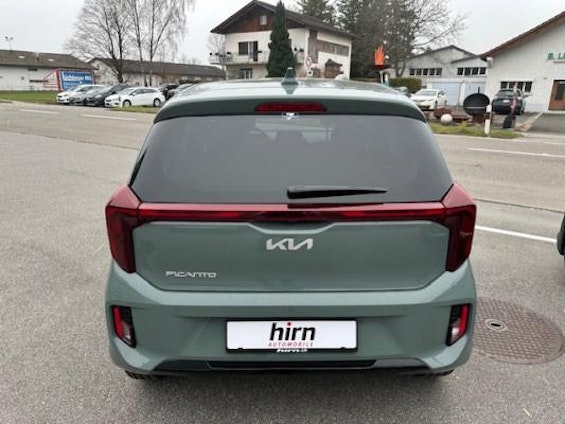 Vehicle image 3 Vehicle image 3