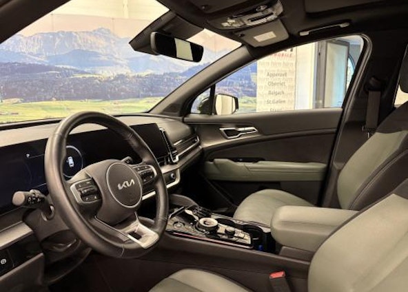 Vehicle image 4 Vehicle image 4