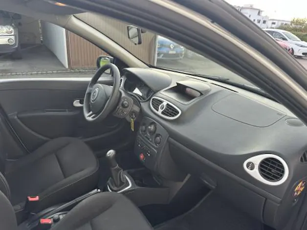 Renault Clio 1.2 16V Yahoo