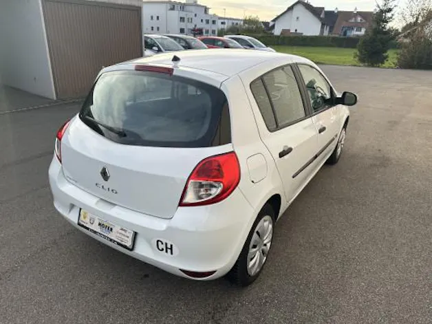 Renault Clio 1.2 16V Yahoo