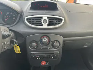 Renault Clio 1.2 16V Yahoo