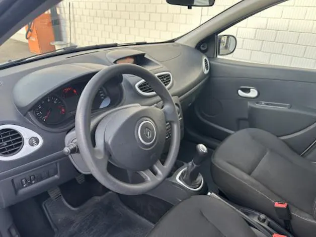 Renault Clio 1.2 16V Yahoo
