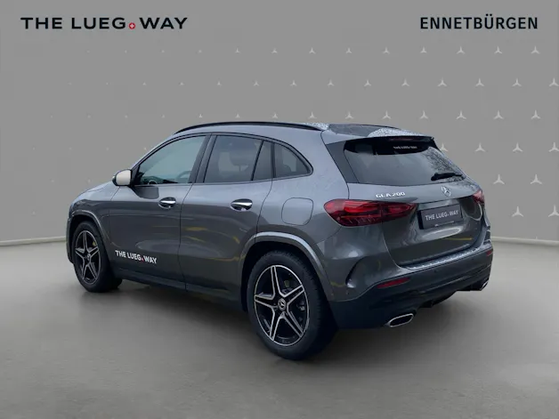 Mercedes-Benz GLA 200 7G-DCT