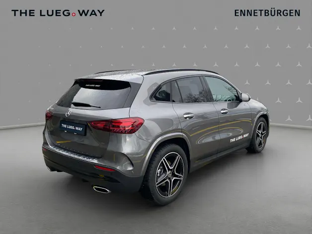 Mercedes-Benz GLA 200 7G-DCT