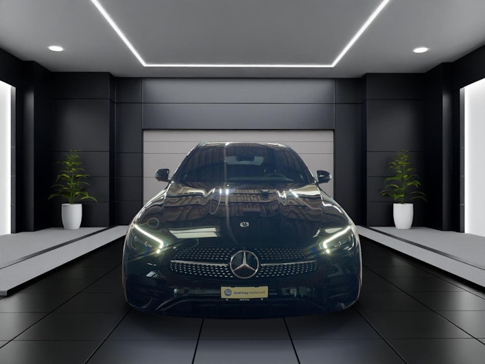 Vehicle image MERCEDES-BENZ E 220