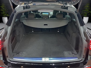 Vehicle image MERCEDES-BENZ E 220 d Swiss Star AMG Line 4matic Kombi