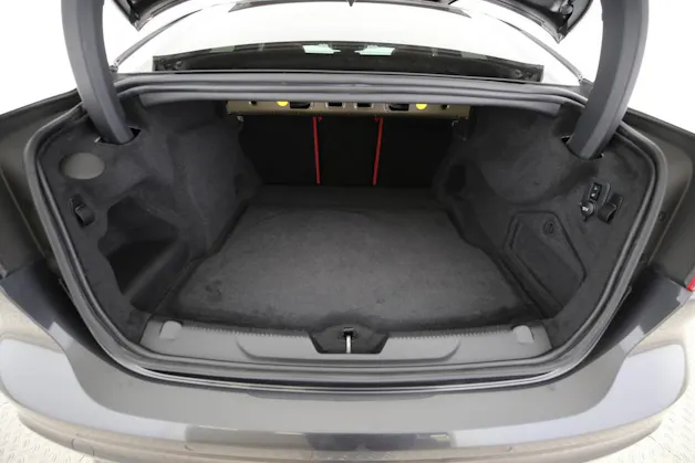Jaguar XE 2.0 T 300 Sport AWD
