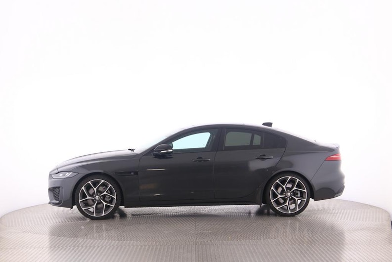 Vehicle image JAGUAR XE