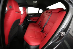 Vehicle image JAGUAR XE 2.0 T 300 Sport AWD