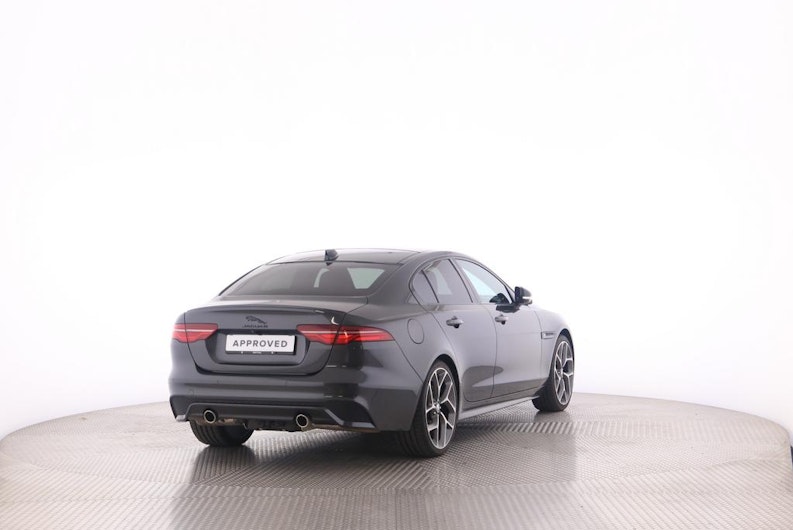 Vehicle image JAGUAR XE