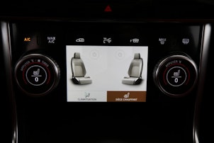 Vehicle image JAGUAR XE 2.0 T 300 Sport AWD