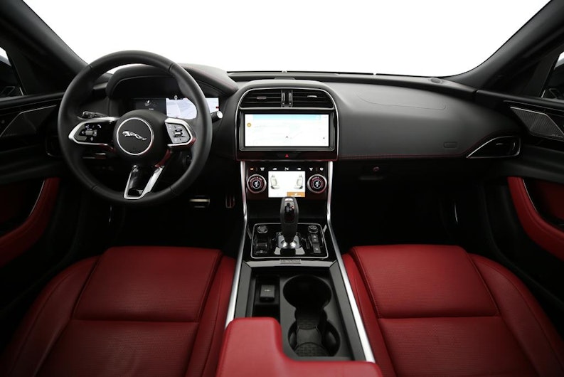 Vehicle image JAGUAR XE