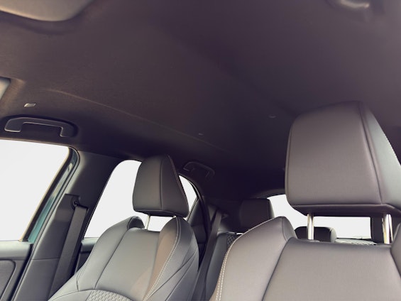 Vehicle image 19 Vehicle image 19