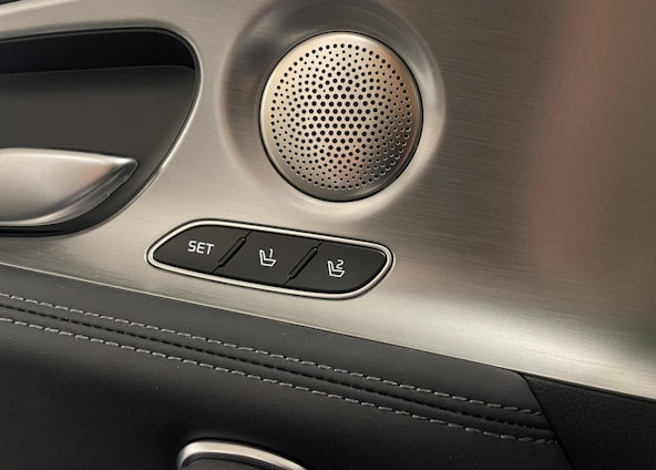 Vehicle image 12 Vehicle image 12