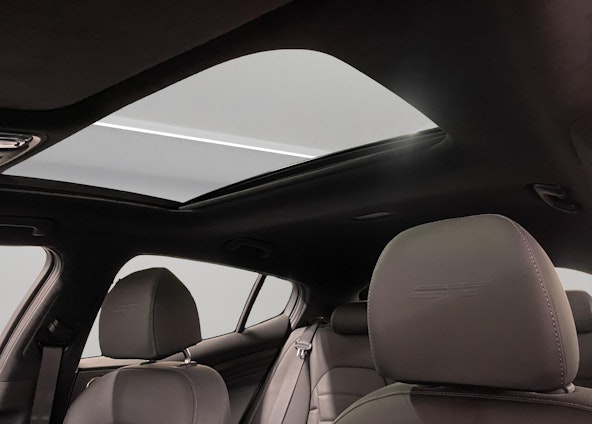 Vehicle image 14 Vehicle image 14