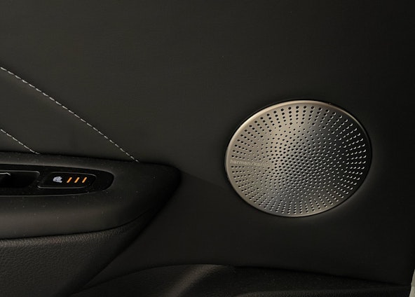 Vehicle image 13 Vehicle image 13