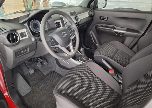 Vehicle image 4 Vehicle image 4