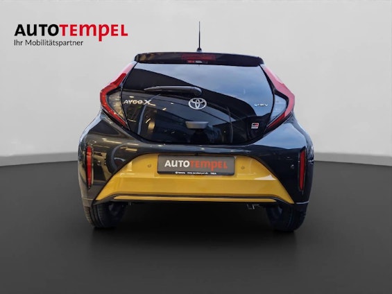 Vehicle image 7 Vehicle image 7