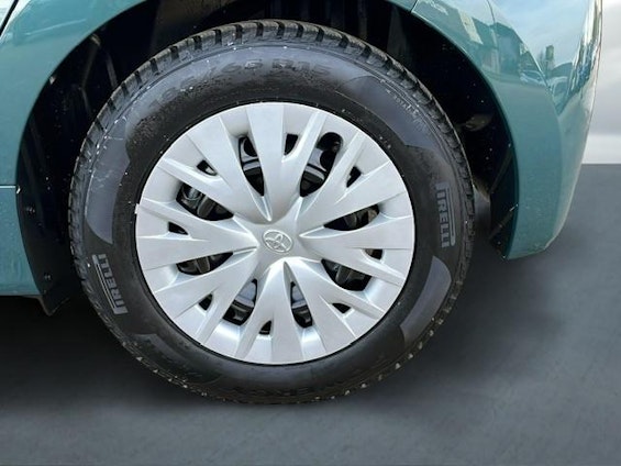 Vehicle image 6 Vehicle image 6