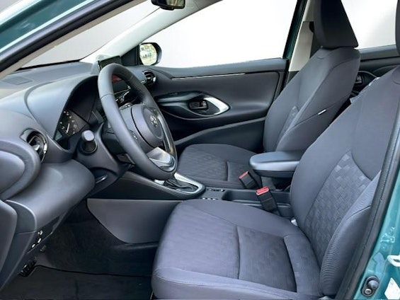 Vehicle image 5 Vehicle image 5