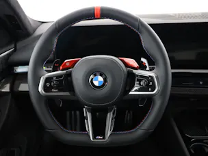BMW M5 xDrive