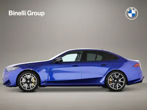 BMW M5 xDrive