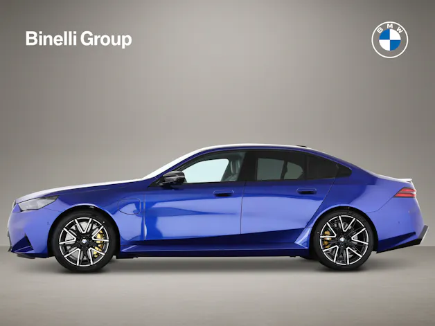 BMW M5 xDrive