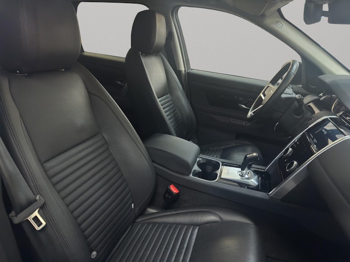 Vehicle image LAND ROVER DISCOVERY SPORT