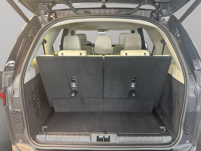 Vehicle image LAND ROVER DISCOVERY