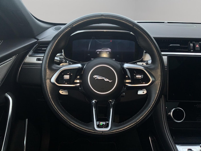 Vehicle image JAGUAR F-PACE