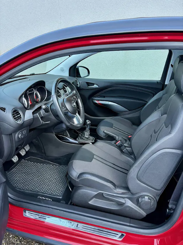 Opel Adam 1.4i Turbo Rocks S S/S